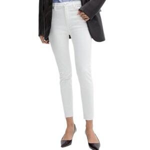 Mango  NWOT White Skinny Cropped Jeans Size 25